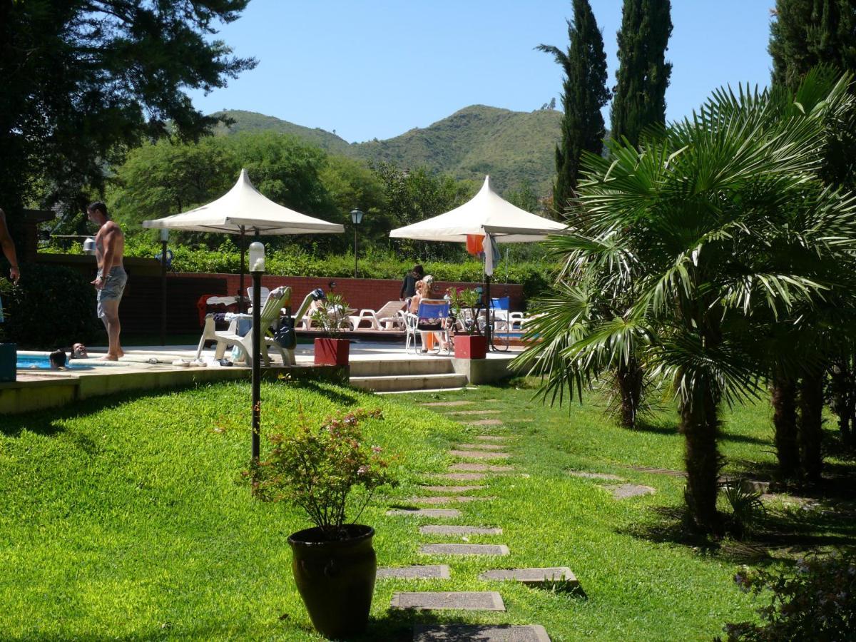 Hotel Blumig Villa General Belgrano Buitenkant foto
