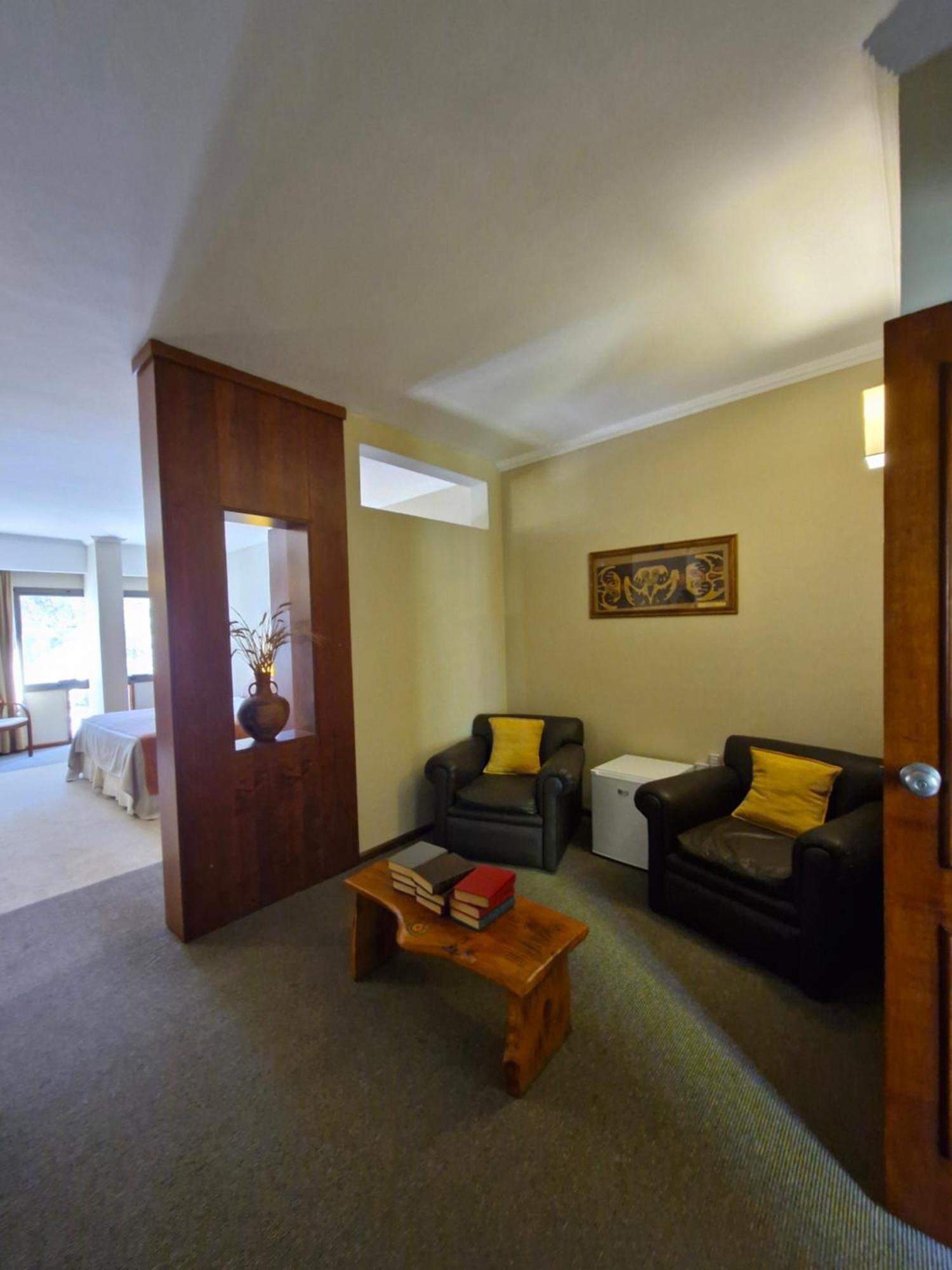 Hotel Blumig Villa General Belgrano Buitenkant foto