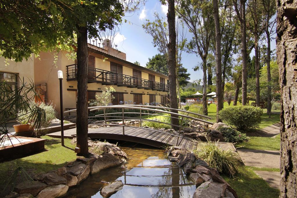 Hotel Blumig Villa General Belgrano Buitenkant foto